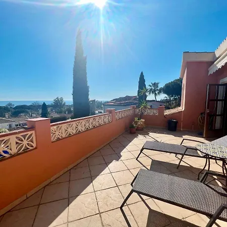 Exclusive Andalusian El Pino In Cabopino Villa